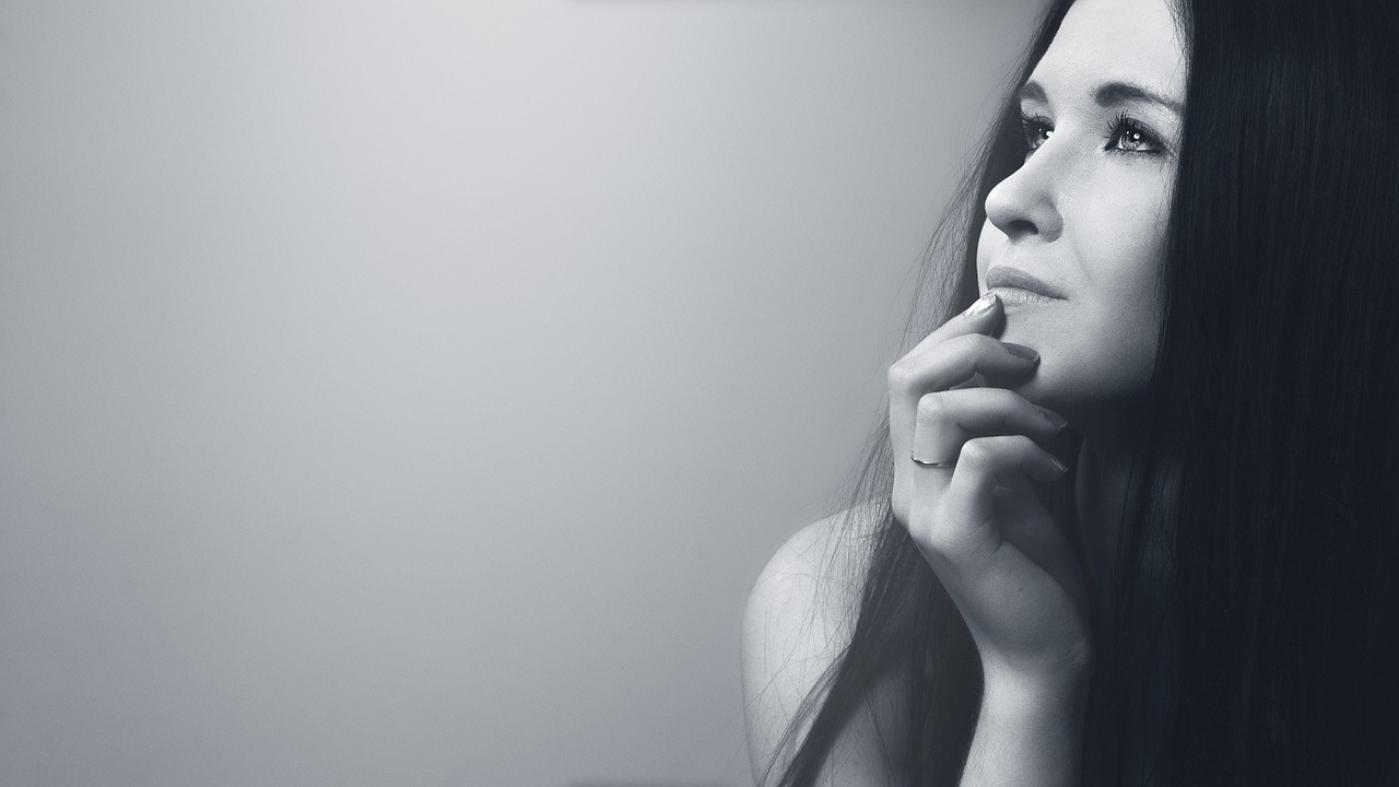 entdecken sie die bedeutung der chin-posture für ihre gesundheit und ihr wohlbefinden. lernen sie, wie die richtige haltung ihre atmung verbessert, nackenverspannungen löst und ihr selbstbewusstsein stärkt.