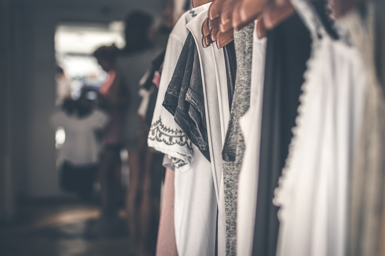 entdecken sie die neuesten modetrends! lassen sie sich von aktuellen farbpaletten, stoffen und styles inspirieren, um ihren persönlichen look zu kreieren und immer im trend zu bleiben.