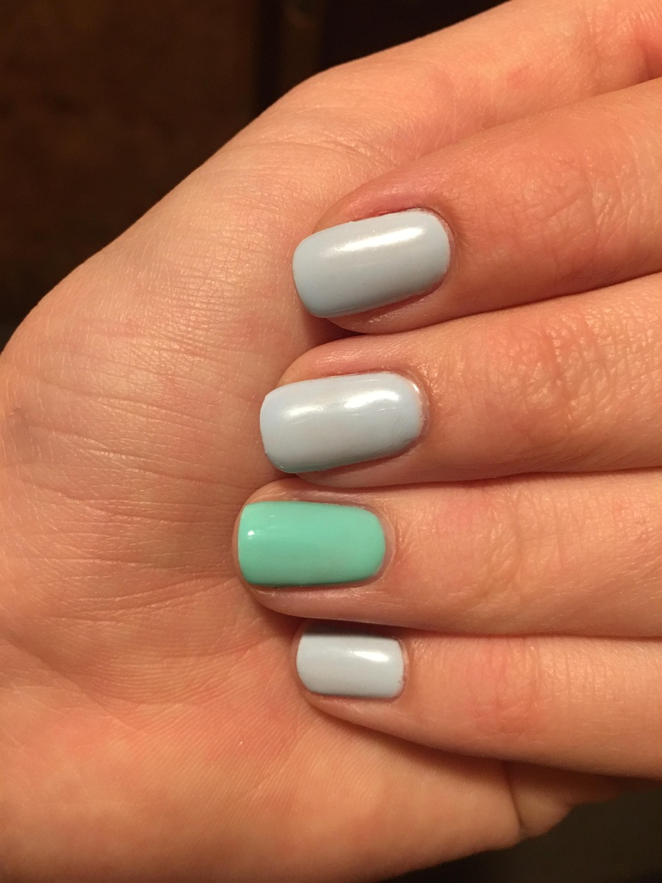 entdecken sie die neuesten trends in der nagelpflege und -gestaltung. von wunderschönen nagellackfarben bis hin zu kreativen nailart-ideen – alles, was sie für perfekte nägel brauchen!
