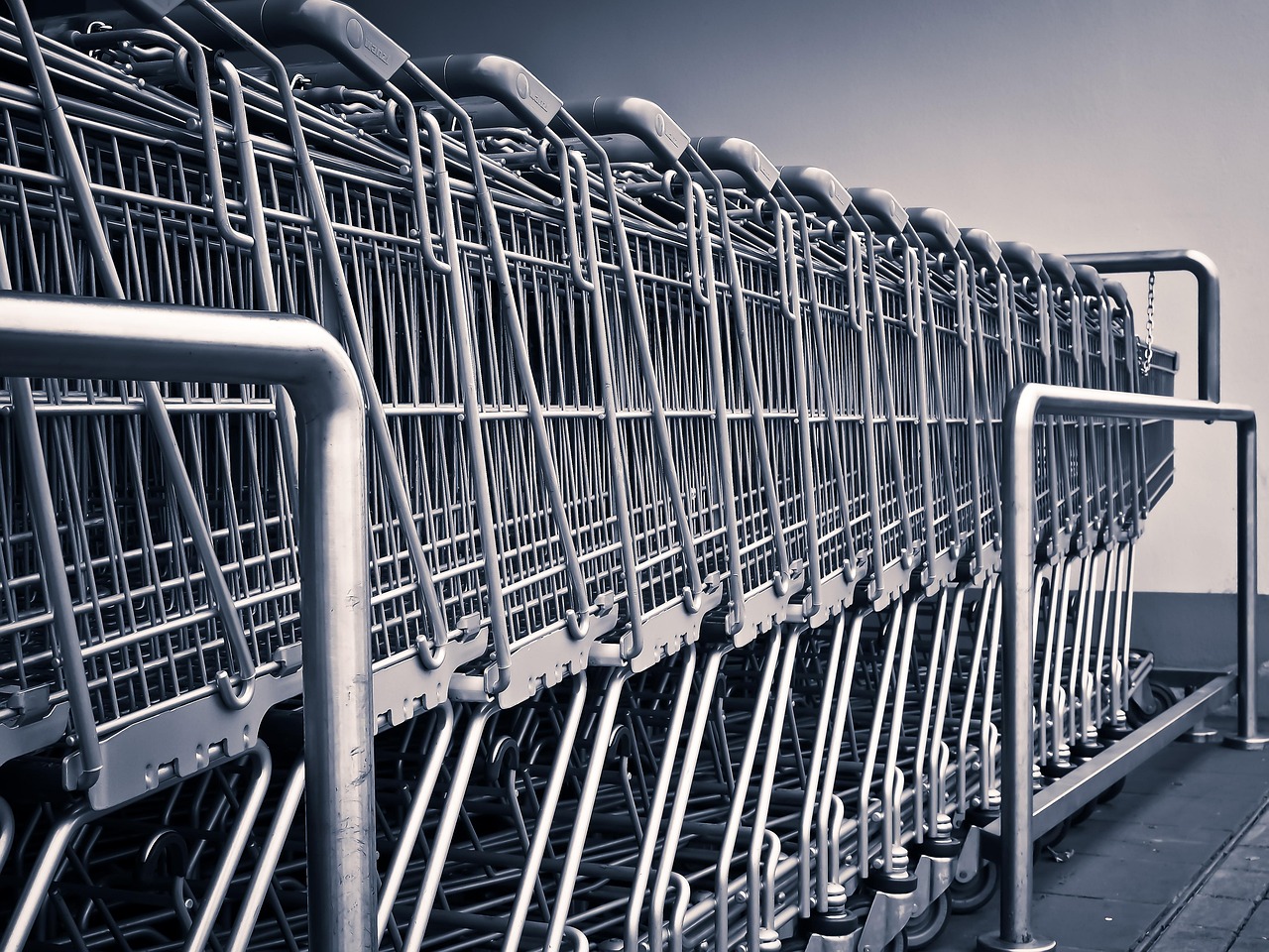 entdecken sie tipps und strategien für günstiges einkaufen im supermarkt. sparen sie geld beim lebensmitteleinkauf mit unserem ratgeber für budget-grocery-shopping.