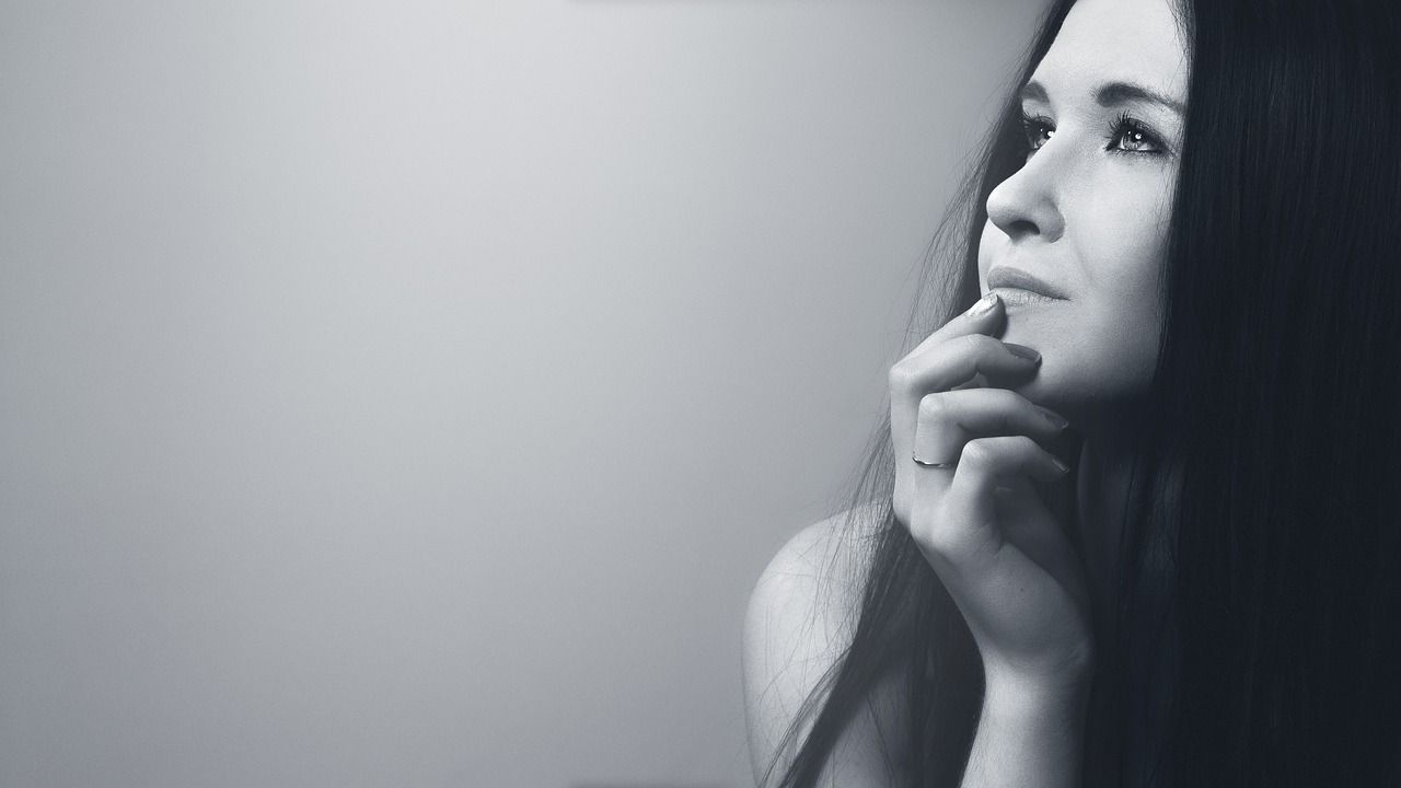 entdecken sie die bedeutung der chin-posture für ihre gesundheit und ihr wohlbefinden. lernen sie, wie die richtige haltung ihre atmung verbessert, nackenverspannungen löst und ihr selbstbewusstsein stärkt.